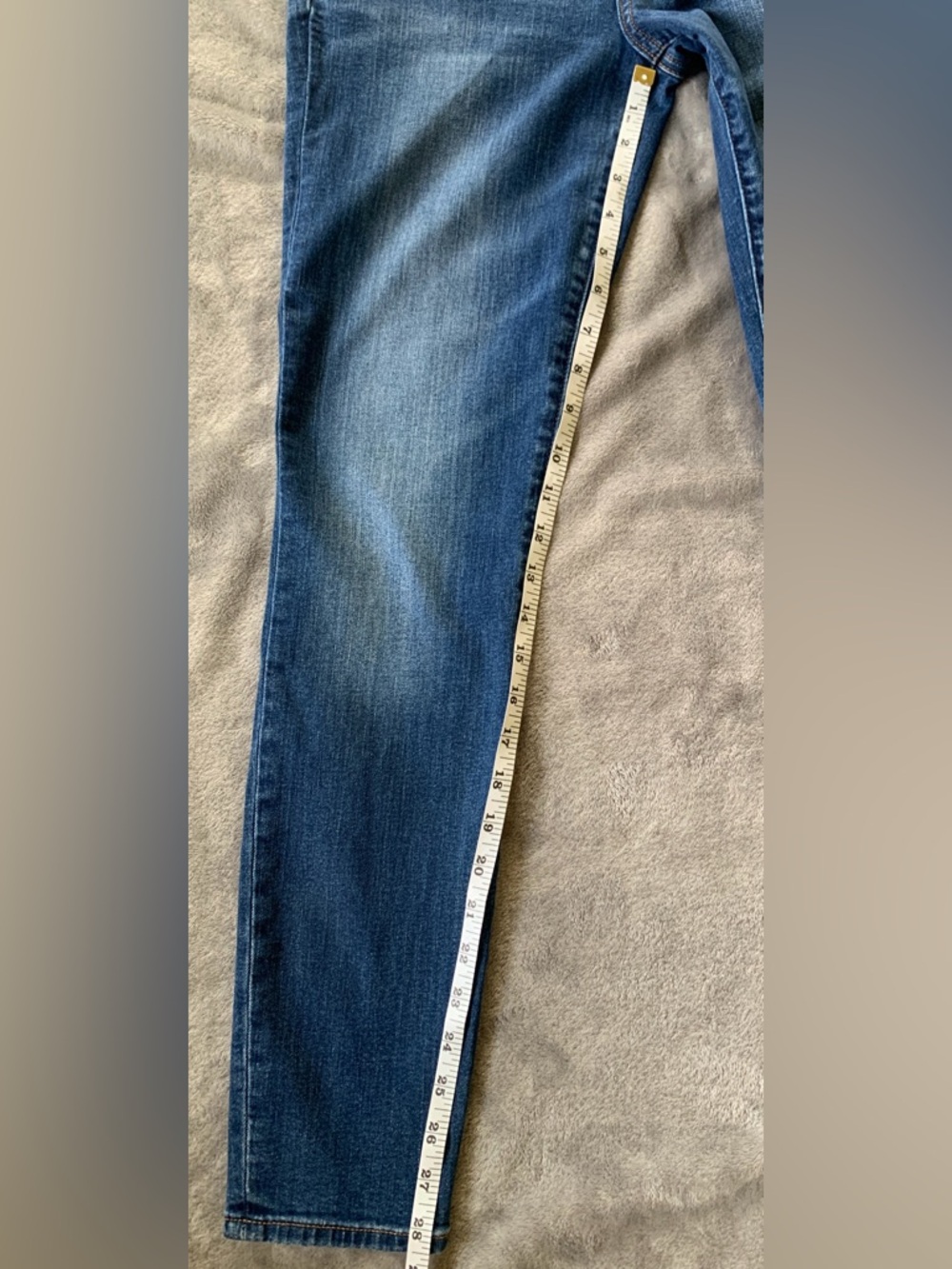 GAP True Skinny Medium Blue Jeans - Picture 7 of 8
